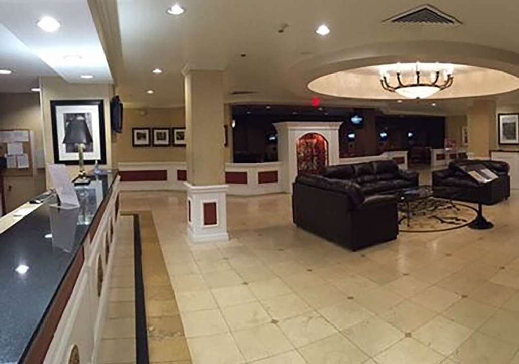 Clarion Hotel Indianapolis Beltér fotó