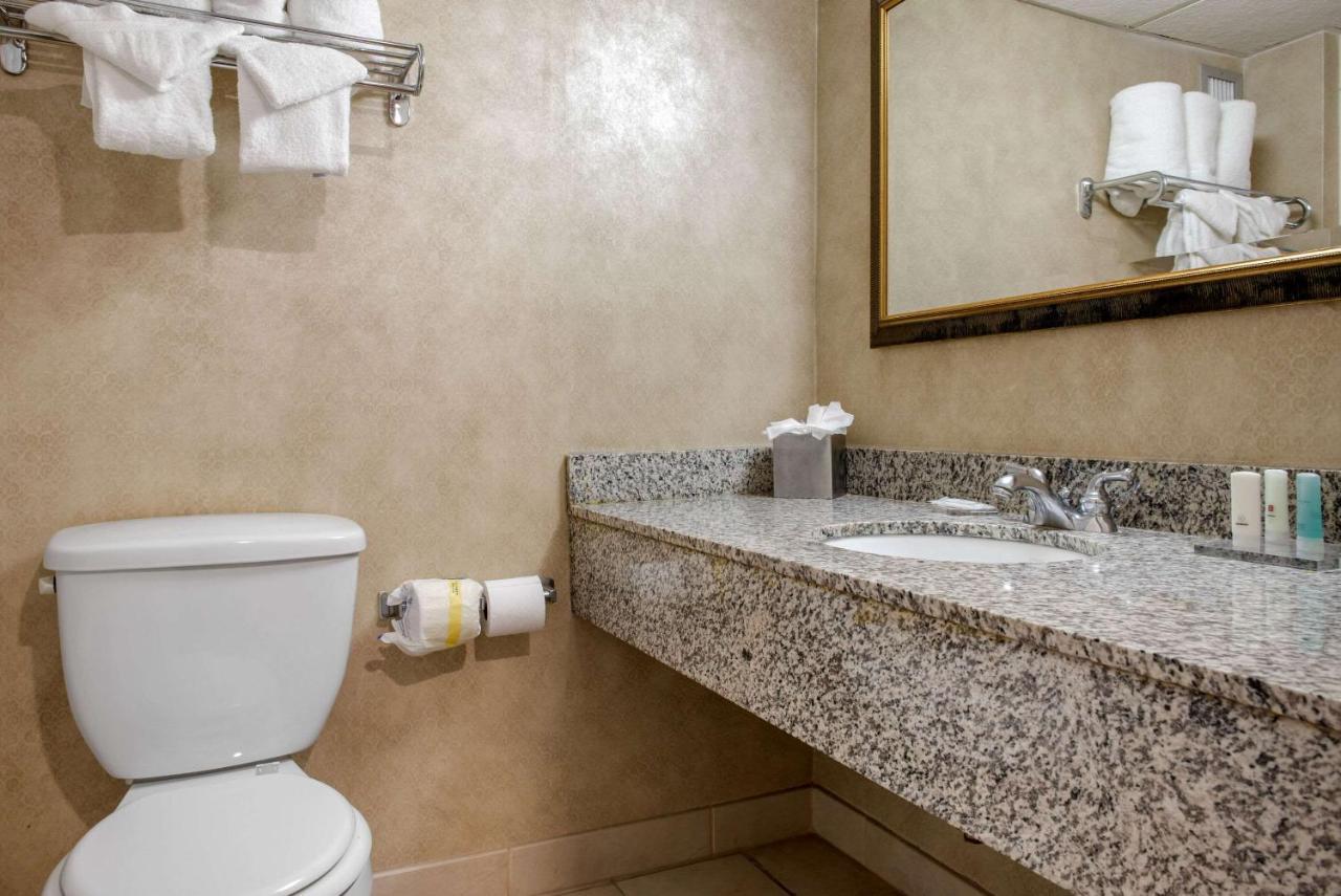 Clarion Hotel Indianapolis Kültér fotó