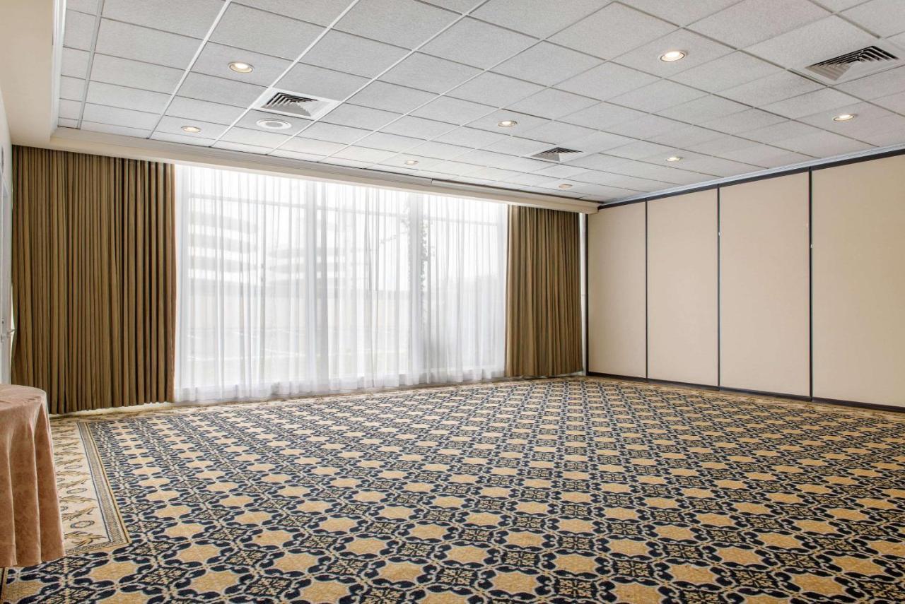 Clarion Hotel Indianapolis Kültér fotó
