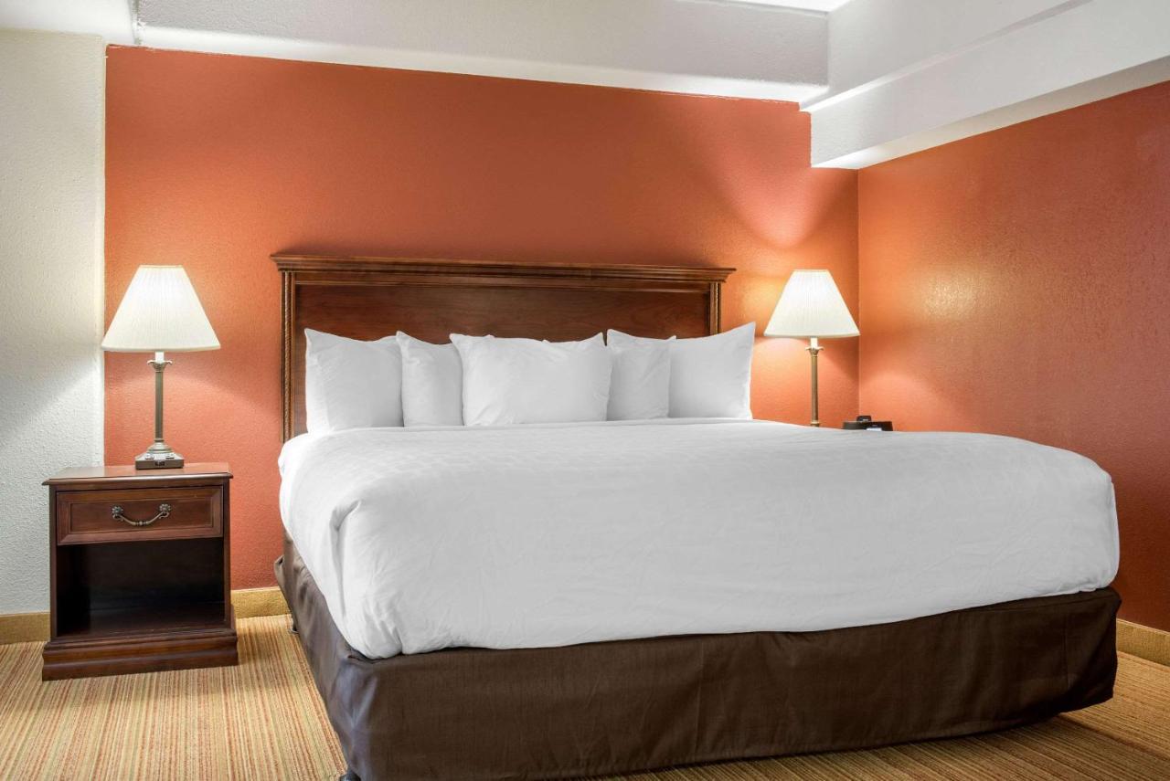 Clarion Hotel Indianapolis Kültér fotó